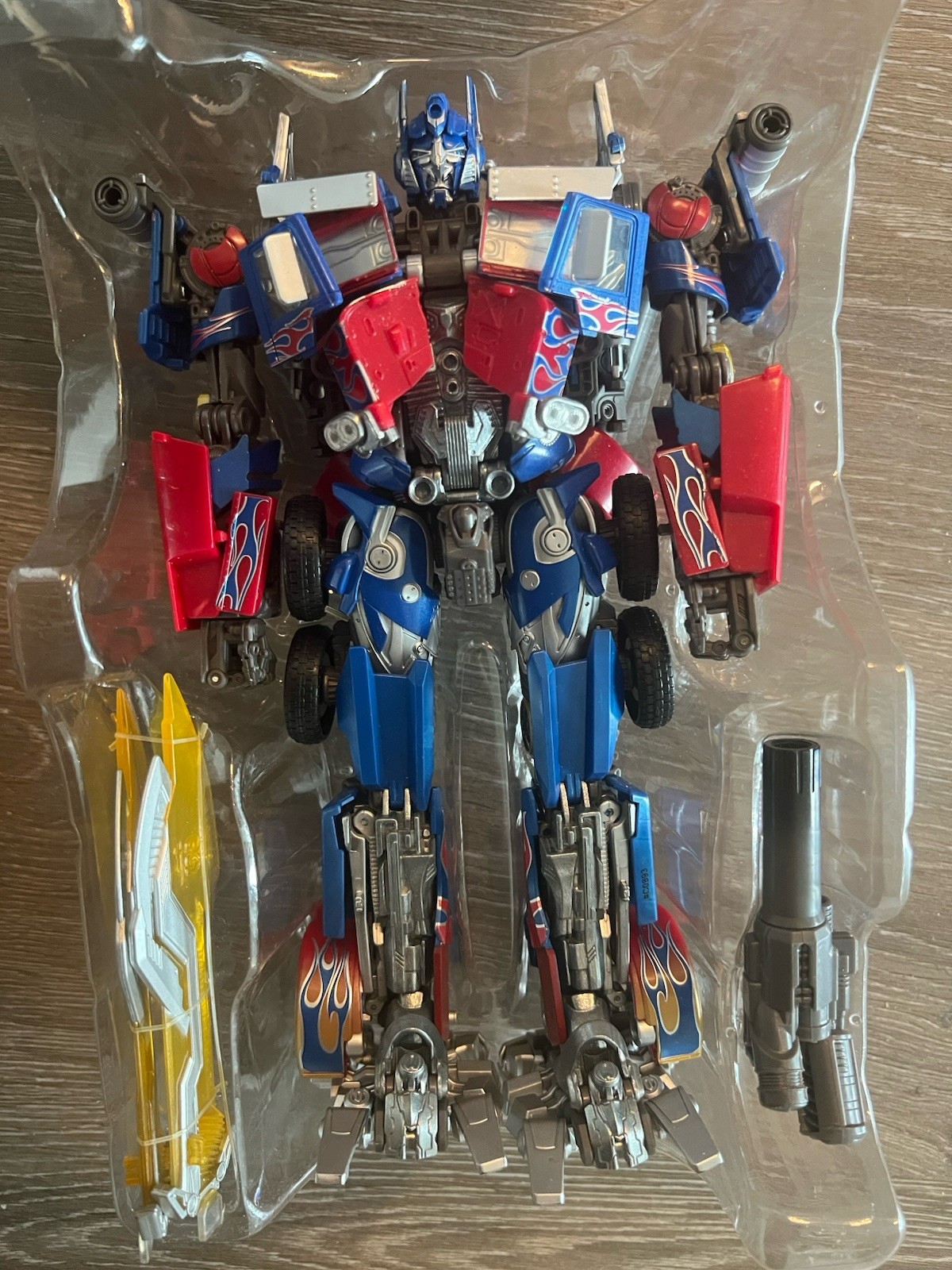 Transformers Masterpiece MPM 04 Optimus Prime Action Figure - photo 2