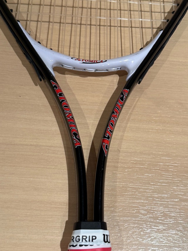 Atomica Tennis Racket - photo 3