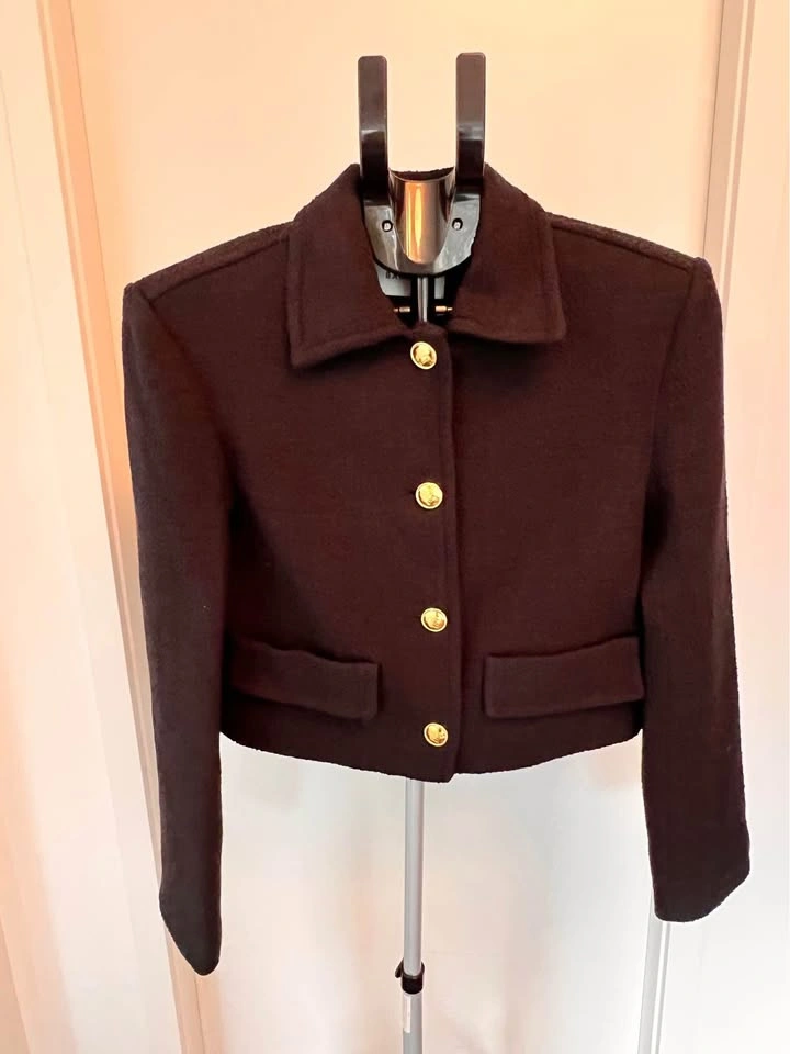 BABATON black skirt size 4 with matching black cropped blazer - photo 5