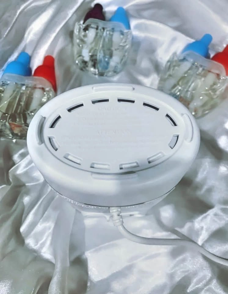 Febreze Wallflowers Scent Switcher Plug-In with 3 Refills - photo 4