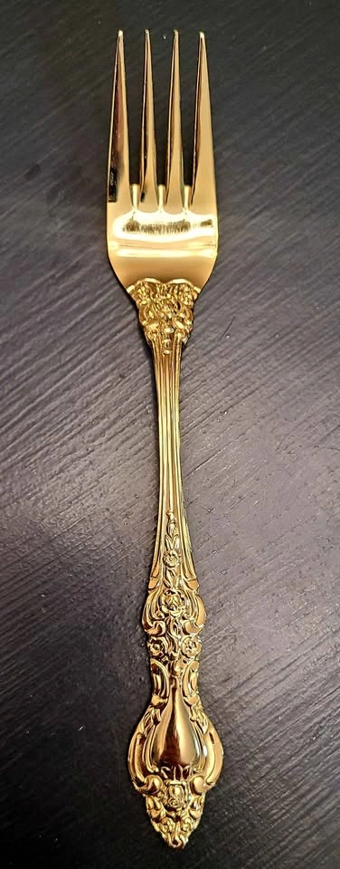 Vintage Northcraft 24K Gold-Plated 80-Piece Cutlery Set - photo 5