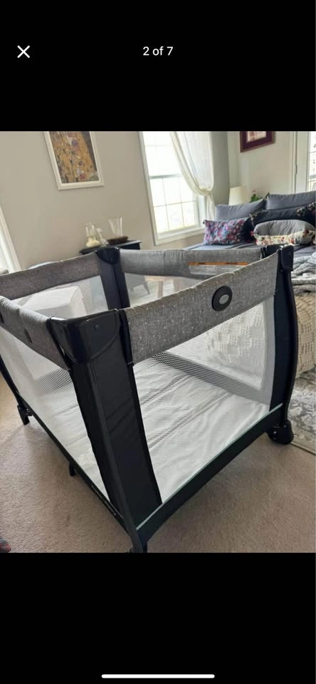 Graco playpen - photo 2