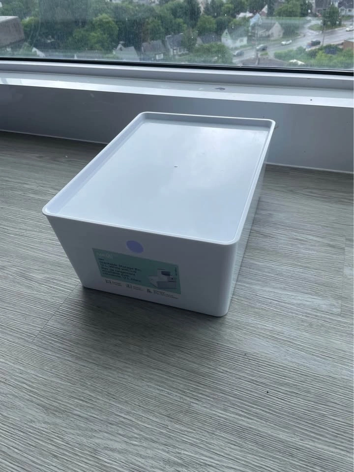 Stackable plastic box with a lid - photo 4