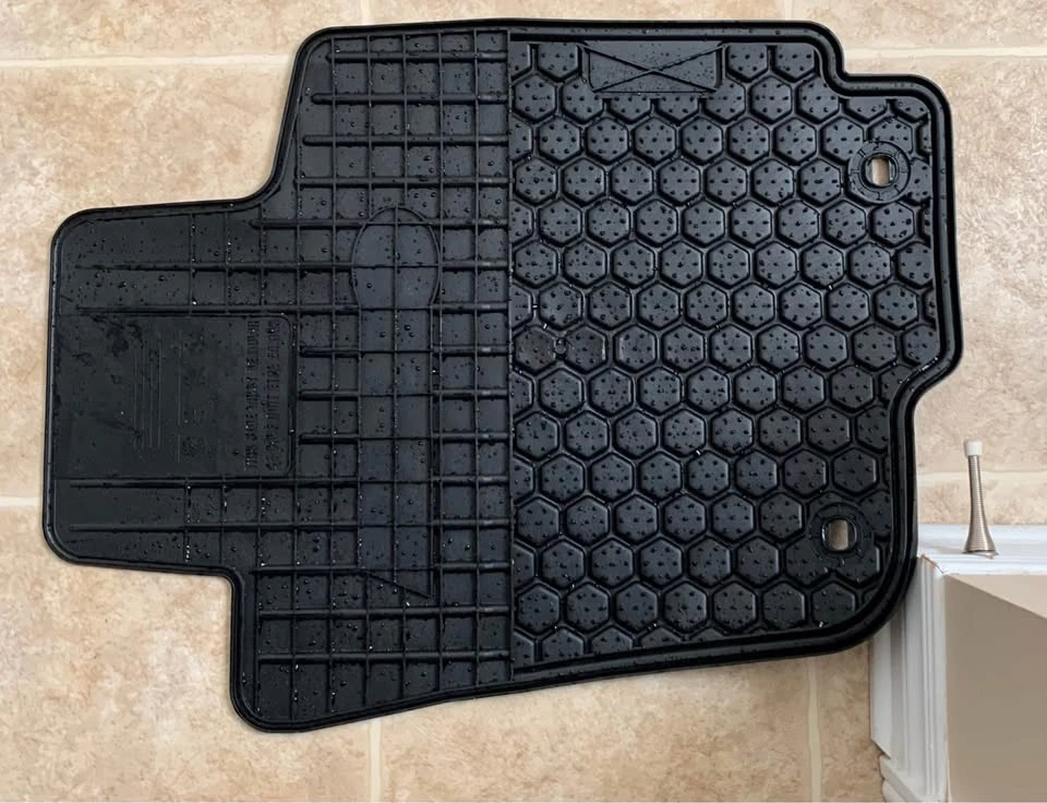 GENUINE Toyota Rav 4 Floor mats set - photo 4