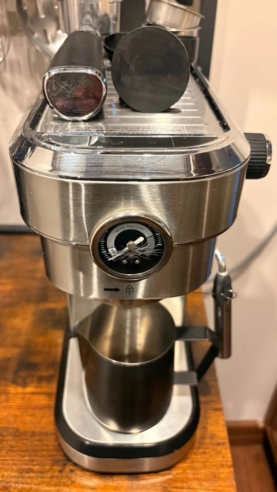 Brewsly 15-Bar Espresso Machine + Milk Frothing Pitcher - photo 4
