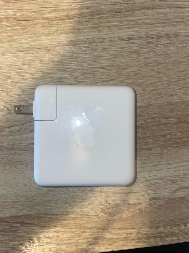 Apple 96 watt charger