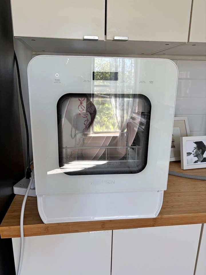 Portable dishwasher