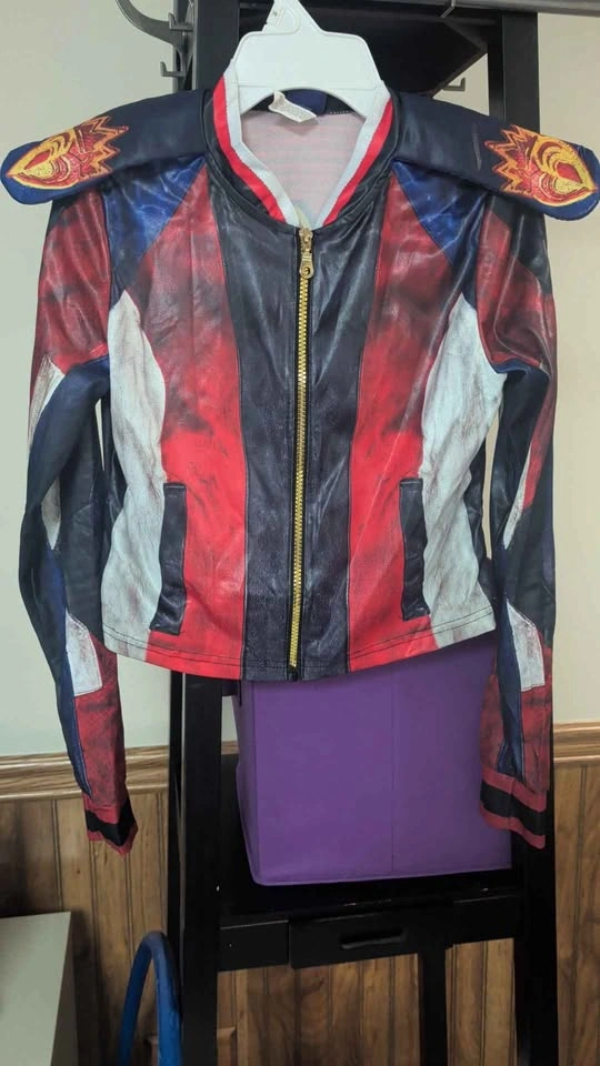 Descendants 3 Evie costume - photo 3