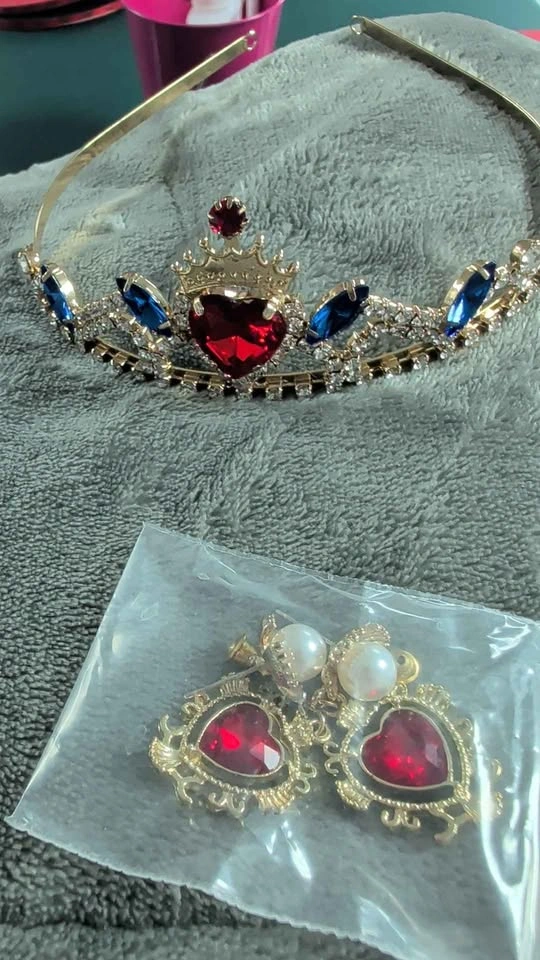 Descendants 3 Evie costume - photo 5