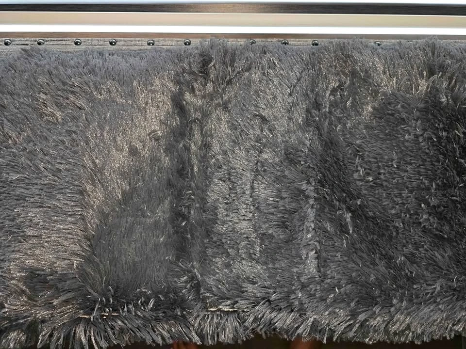 New area rug 4 x 6