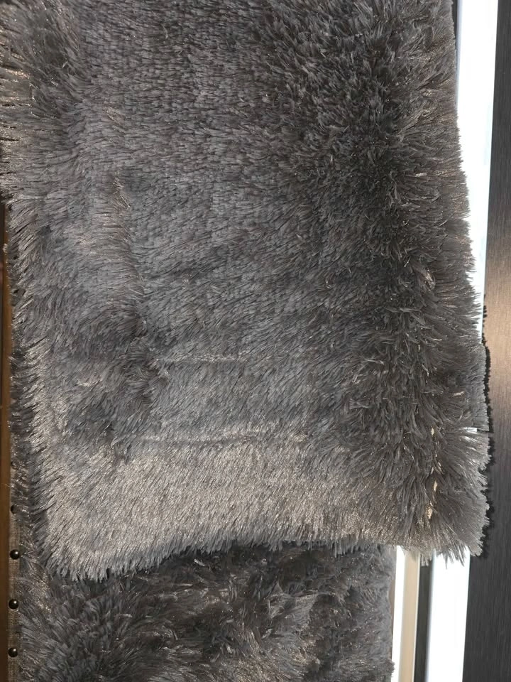 New area rug 4 x 6 - photo 4