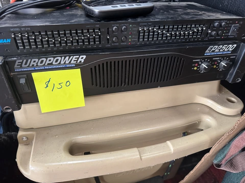 Garage Sale - Musical Equipment, Amps, Speakers, Pedals - photo 5