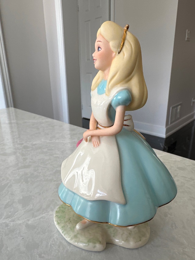 Lenox "Alice in Wonderland" fine porcelain figurine - photo 4