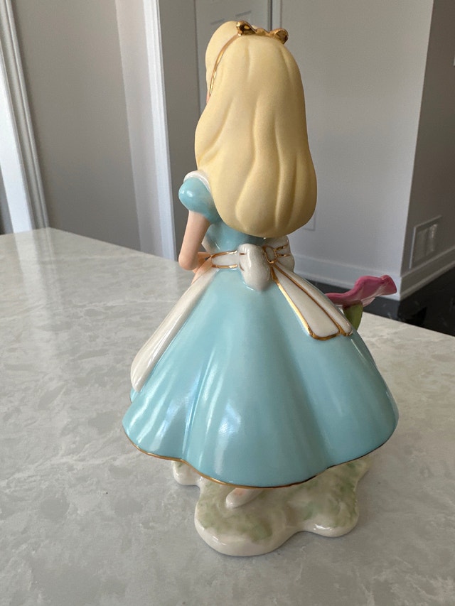 Lenox "Alice in Wonderland" fine porcelain figurine - photo 5