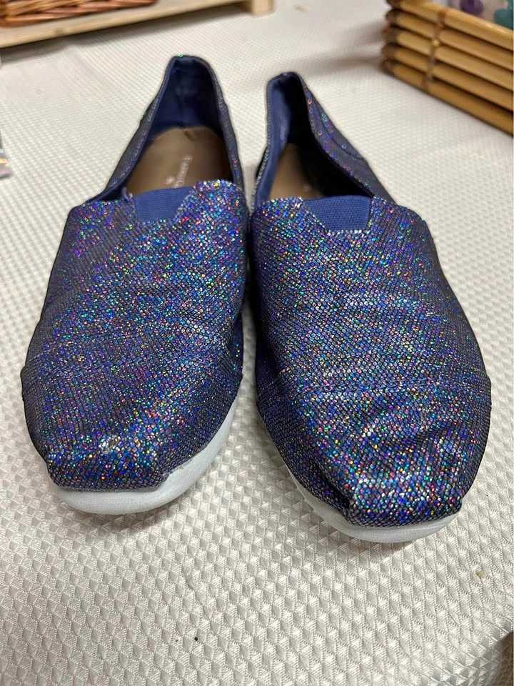 ⚽ Glittery Blue Ladies shoes