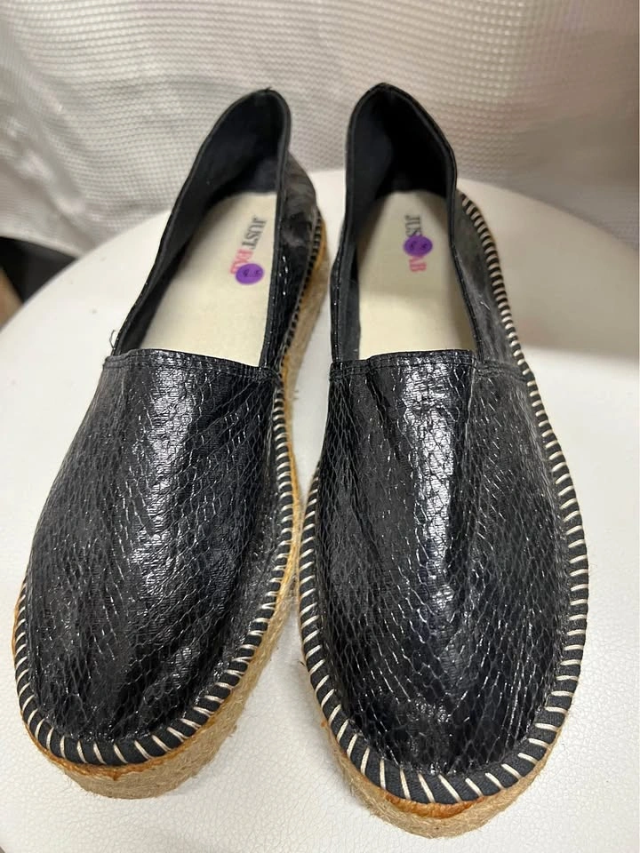 ⚽ Shiny Faux leather Espadrille