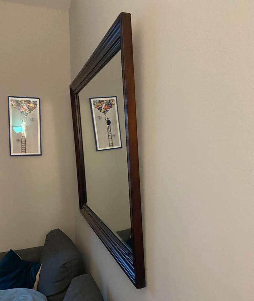Wall Mirror in Perfect Condition 3’11” x 3’4” - photo 3