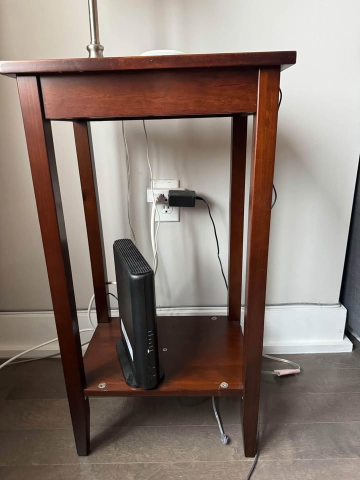2 end tables in wood - photo 2