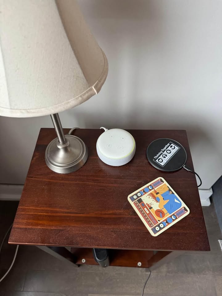 2 end tables in wood - photo 3