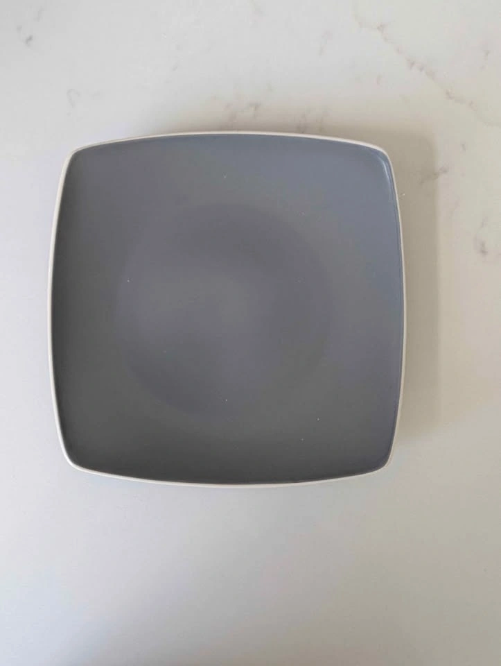 Matte Grey Square Dinnerware Set for 8 - photo 4