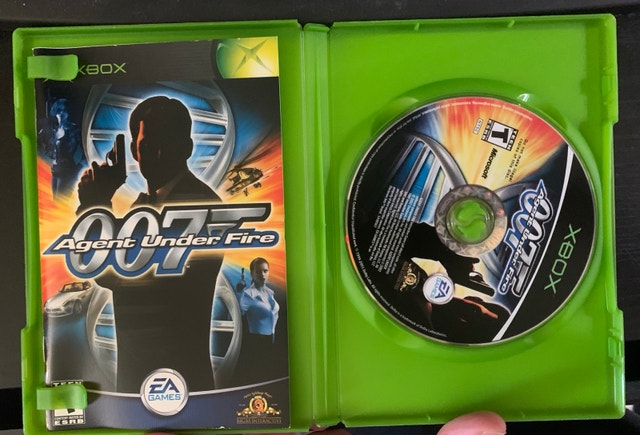 007 Agent Under Fire (OG Xbox) - photo 3