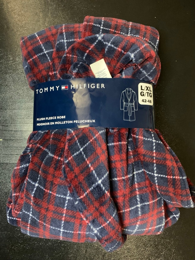 New Fleece Robe (L/XL)