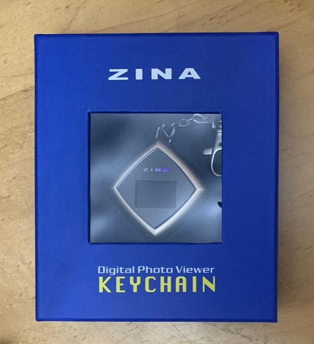 Zina Digital Photo Keychain