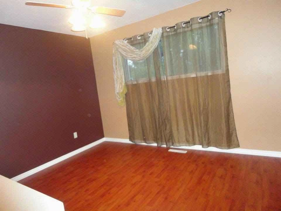 3 Beds 2 Baths - House - photo 2