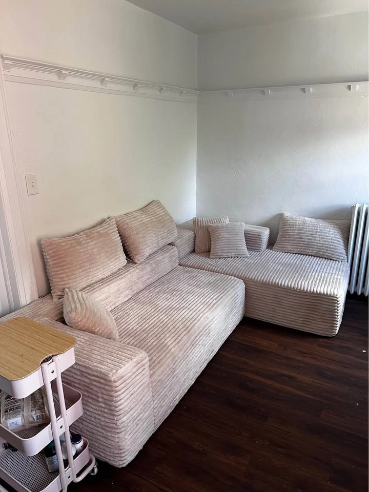 Private room for rent - photo 4