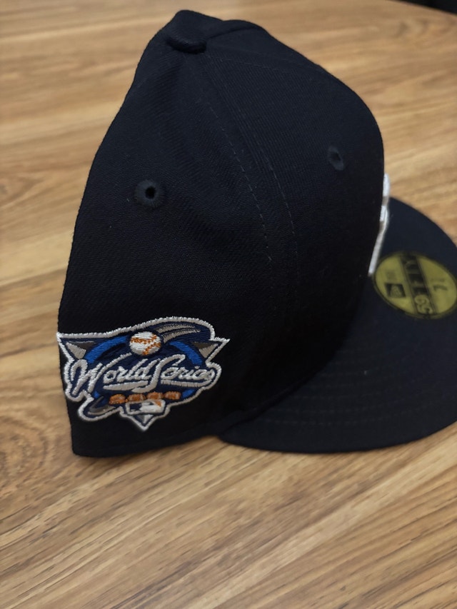 Brand New Yankees Hat Size 7 7/8 - photo 2