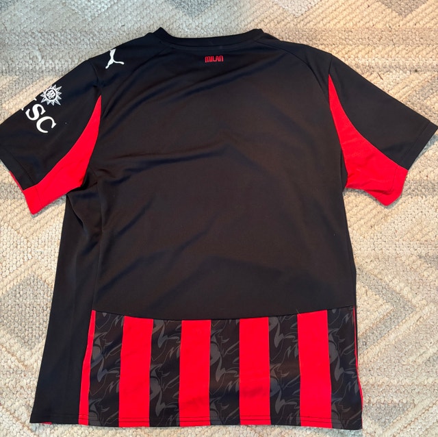 AC Milan Authentic Home Jersey 2025-26 - photo 2