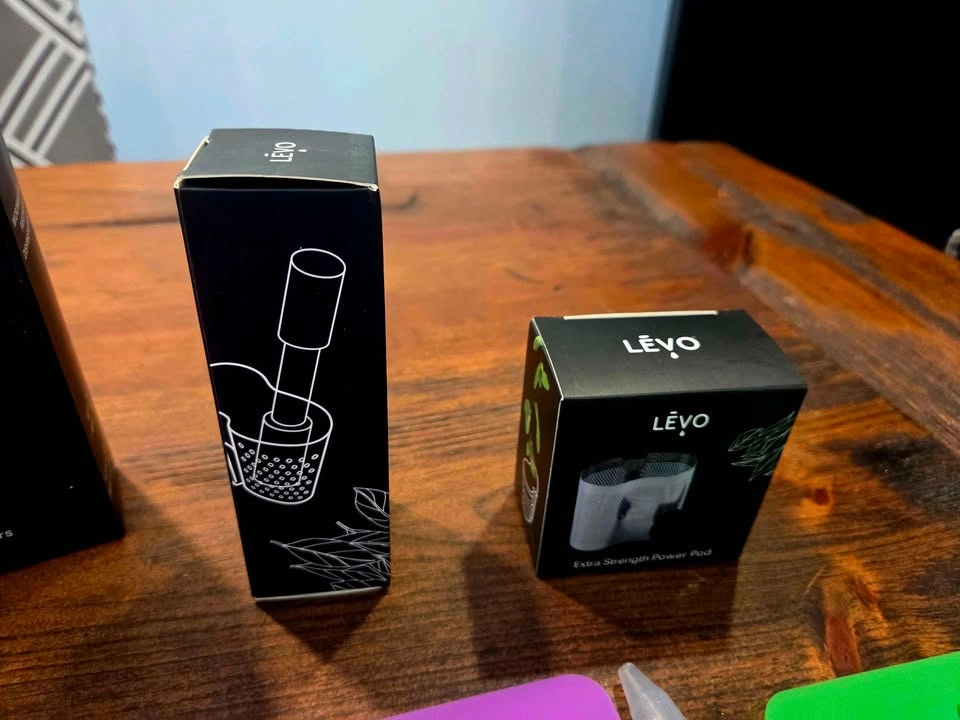 LĒVO II Oil and Botanical Infuser Bundle - photo 5