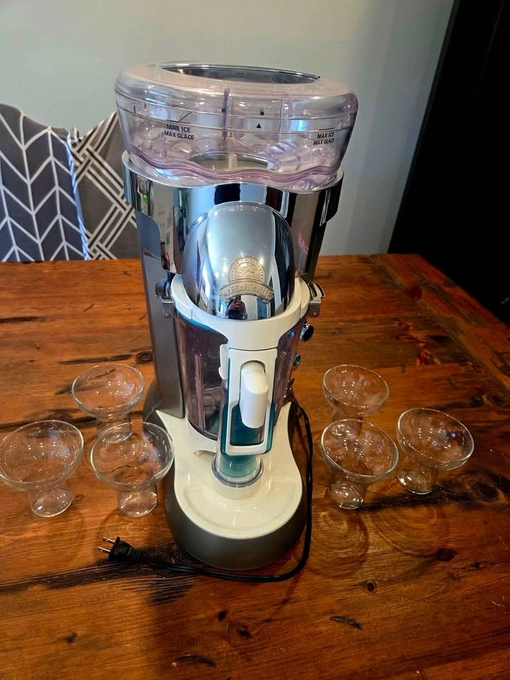 Margaritaville Bali Frozen Concoction Maker - photo 3