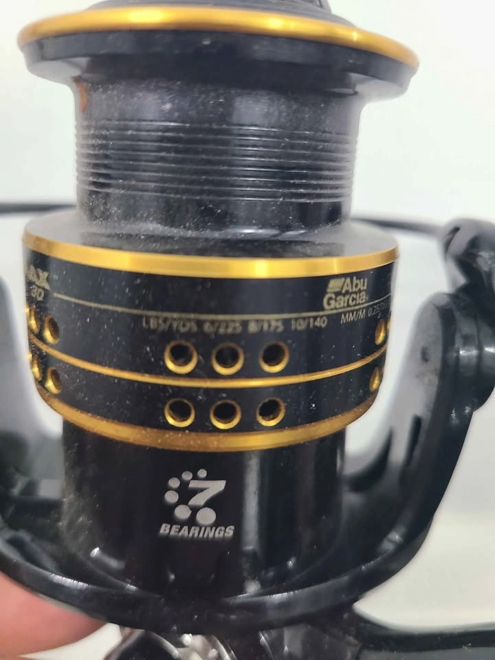 🇨🇦  🎣 2 fishing rods with reel 40$ each - photo 4