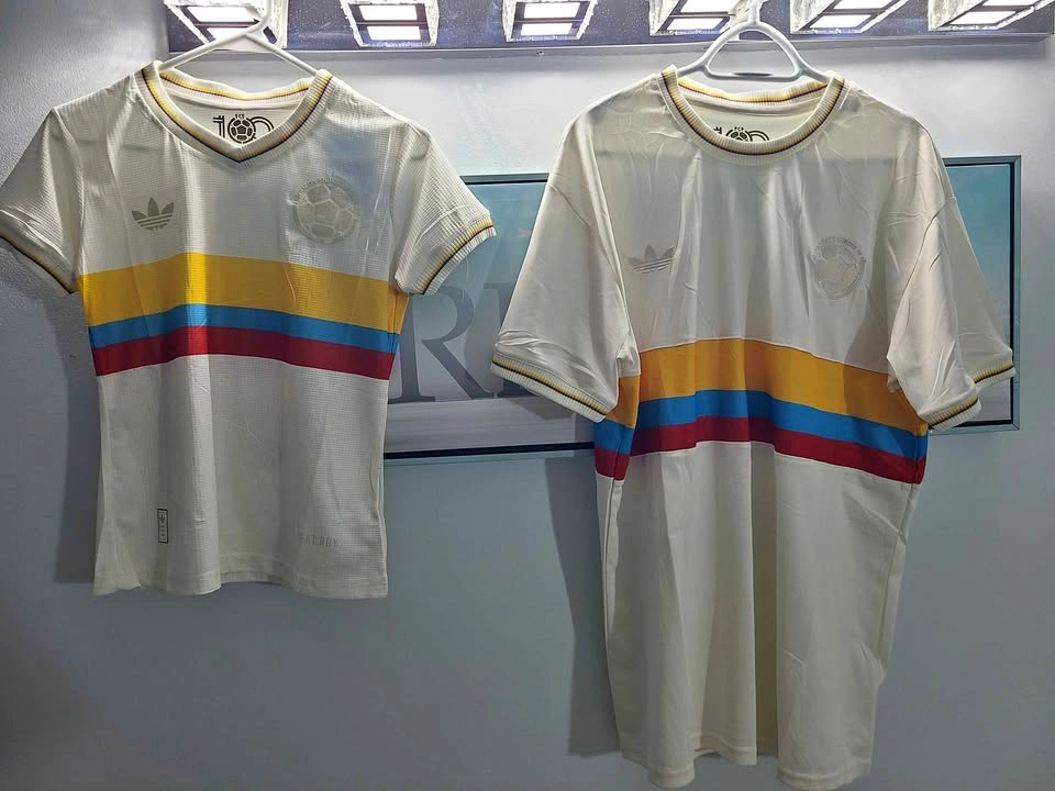 🇨🇴 2 Colombian soccer jerseys - $40 each