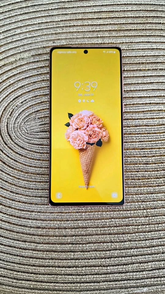 Samsung Note 20 128 GB + Superfast Charger - Mint Condition