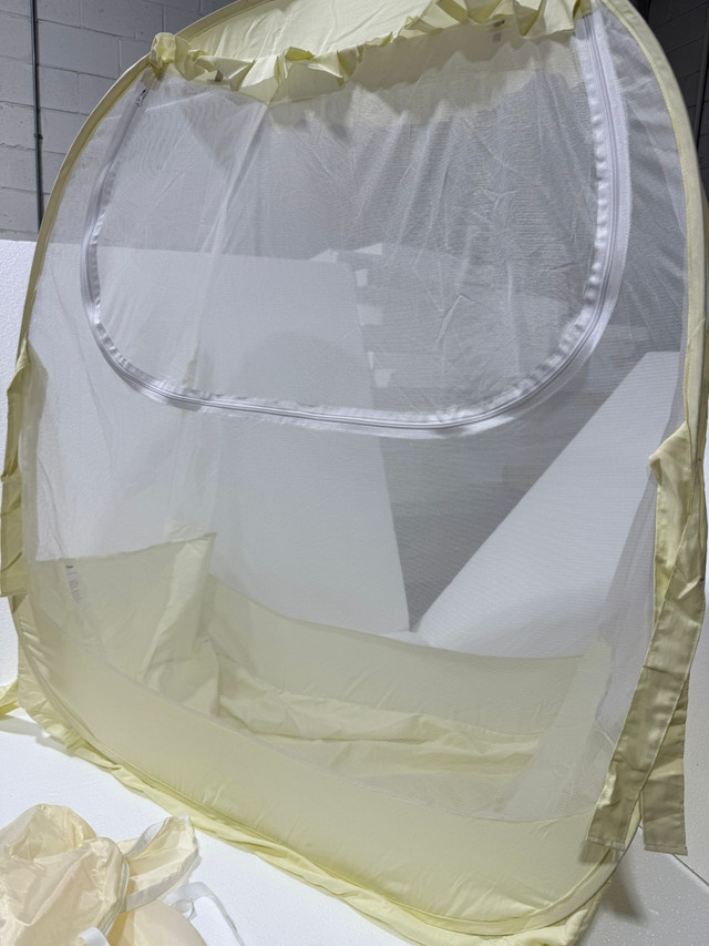 Baby Crib Pop-Up Tent – Yellow, Mesh Safety Canopy - photo 2