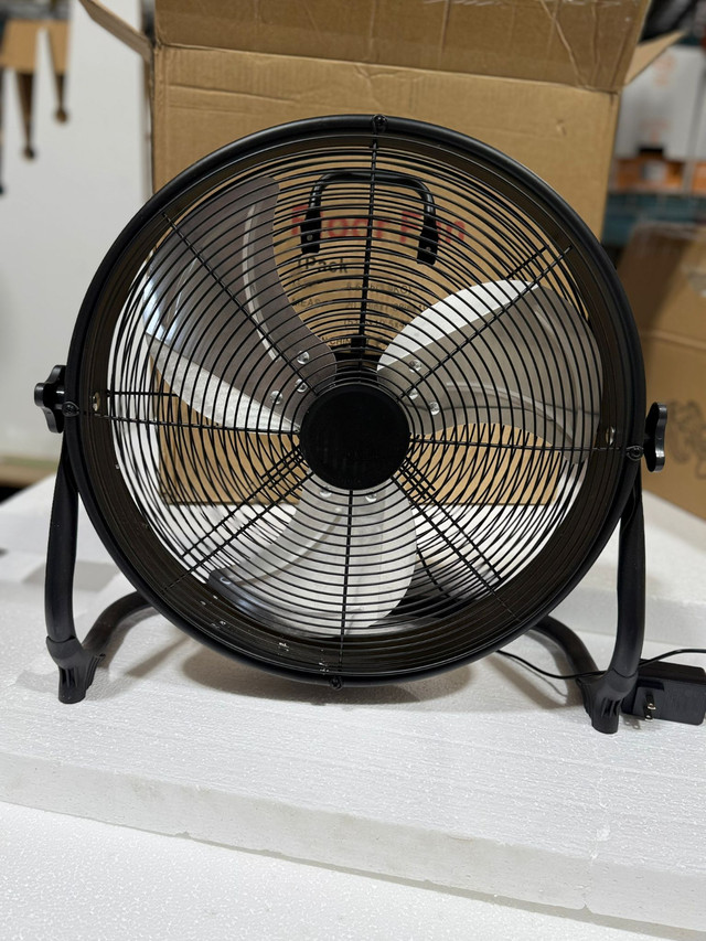 13” Floor Fan – Battery Style (Battery Not Included) - photo 2
