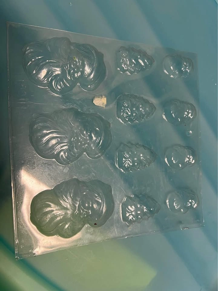 Christmas themed candy/chocolate molds - photo 2