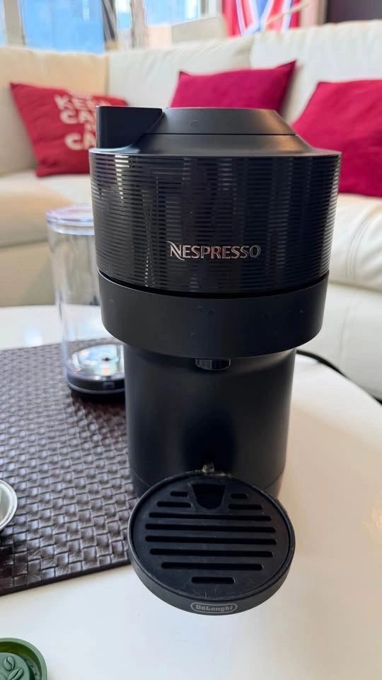 ☕ Nespresso Vertuo Next Bundle by De'Longhi (With Extras!) - photo 2