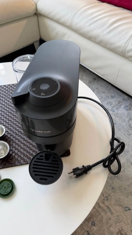 ☕ Nespresso Vertuo Next Bundle by De'Longhi (With Extras!) - photo 3