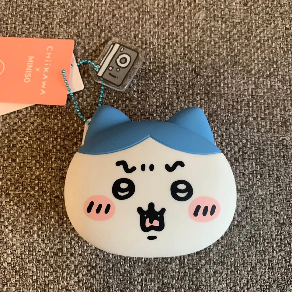 BNWT Miniso 9cm Hachiware Chiikawa Series Silicone Coin Purse - photo 2