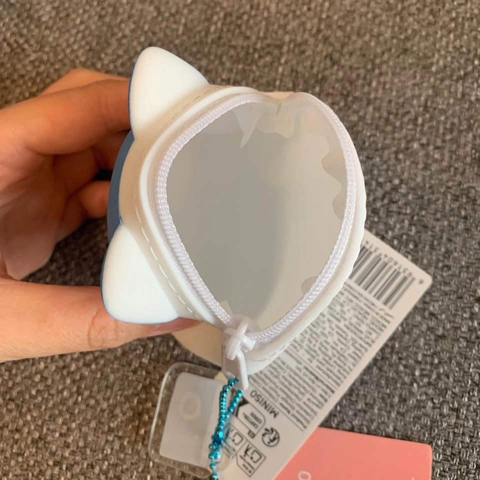 BNWT Miniso 9cm Hachiware Chiikawa Series Silicone Coin Purse - photo 4