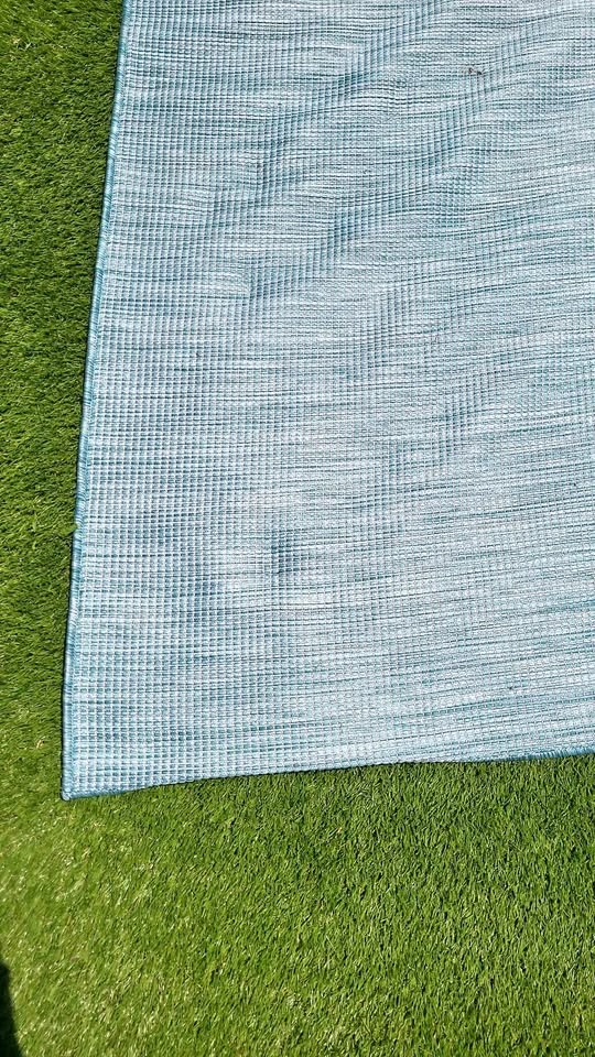 8 x 10 Indoor/Outdoor Rug Aqua Blue ⚽