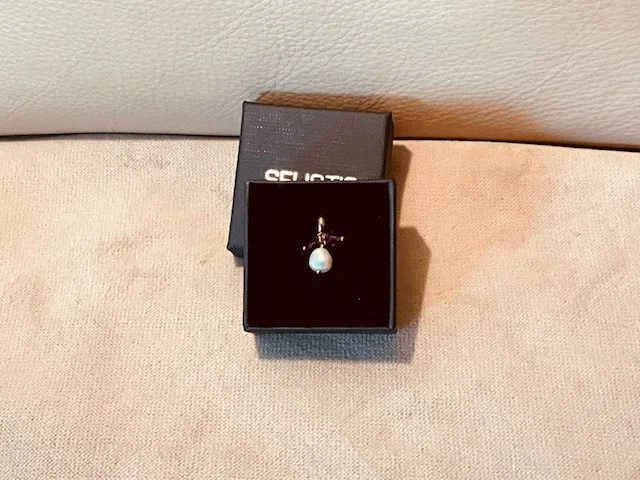 New  genuine freshwater pearl and Swarovski crystal pendant - photo 4