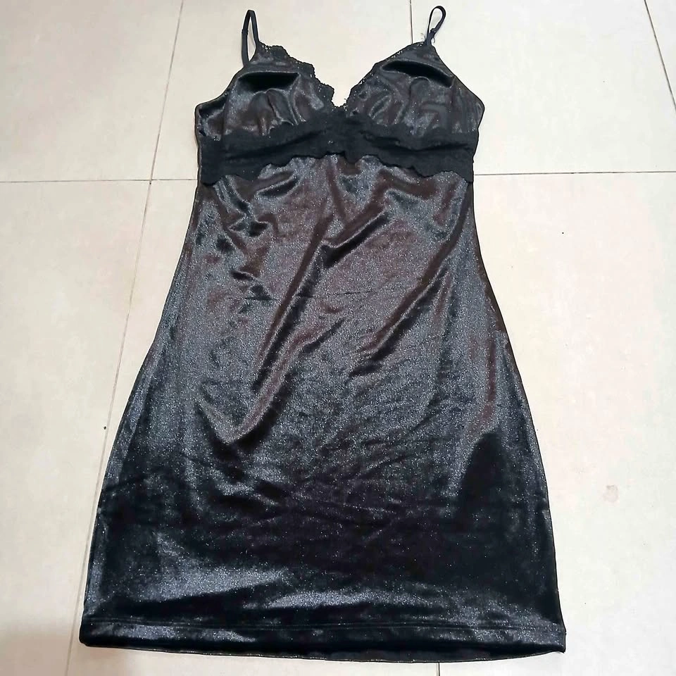 ⚽ Black Velvet Slip Dress