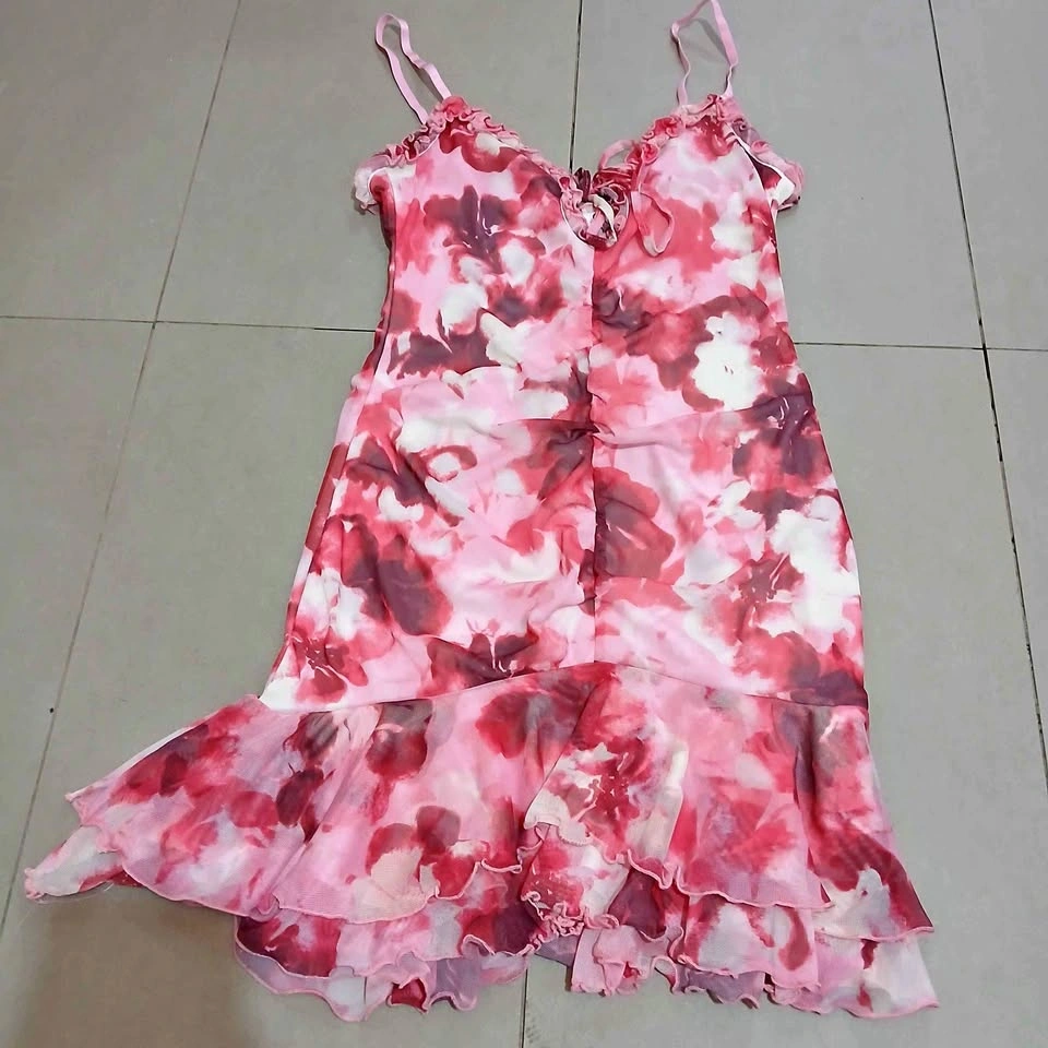 ⚽ Pink floral print slip dress with ruffles