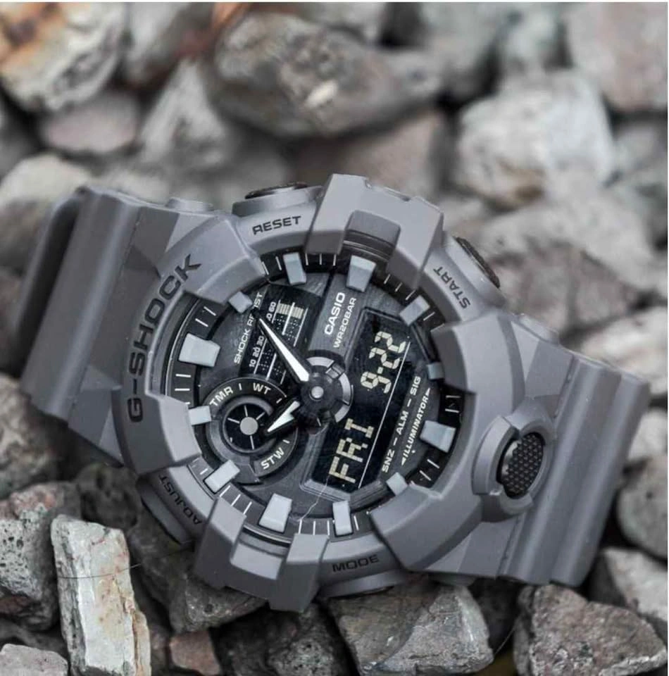 BNIB G-Shock GA-700 dark grey watch - photo 5