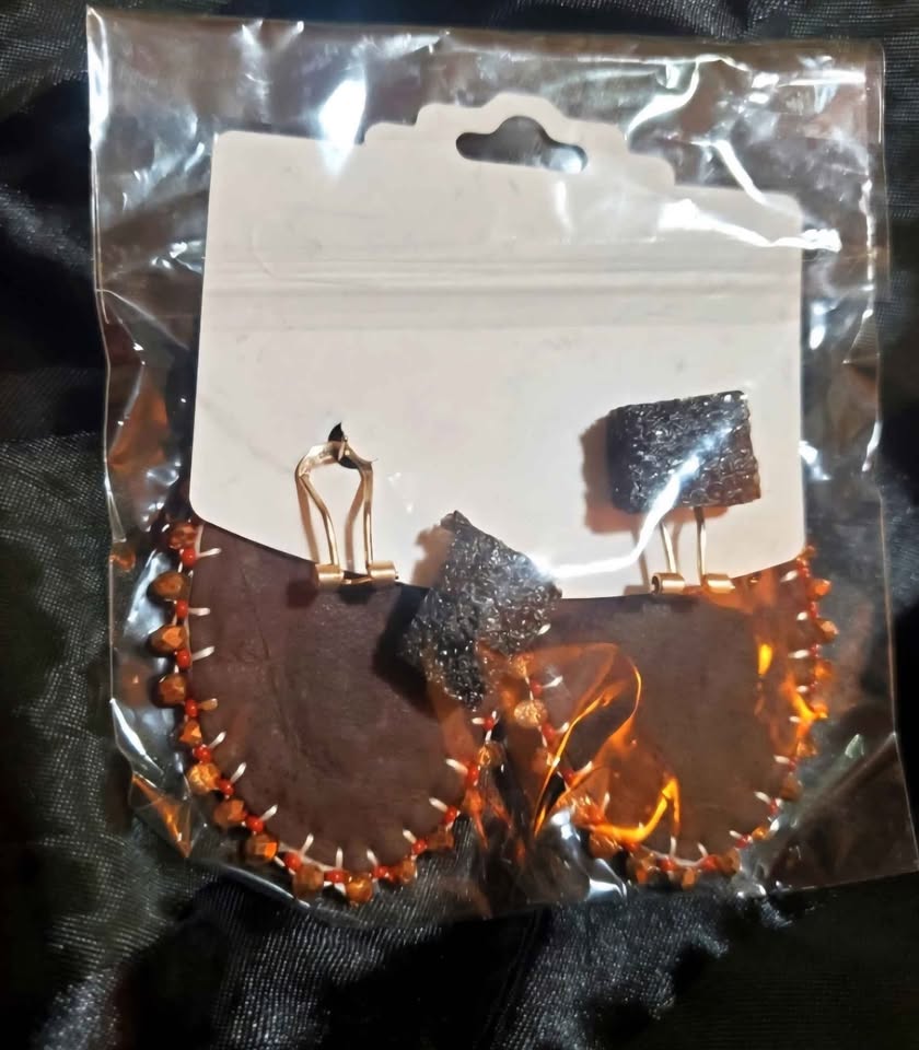 Indigenous beaded earrings brand new brown orange red yellow - photo 3