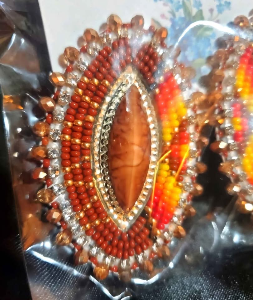 Indigenous beaded earrings brand new brown orange red yellow - photo 5